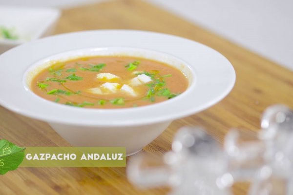 Gazpacho andaluz - Reteta video