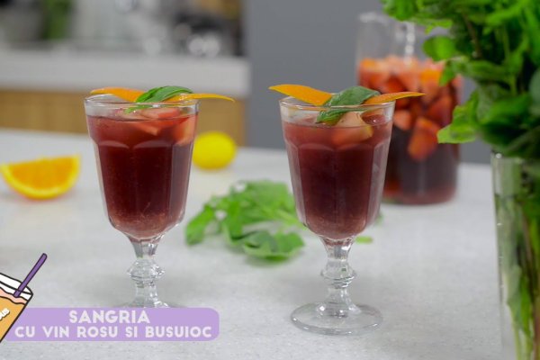 Sangria picanta cu vin rosu si busuioc