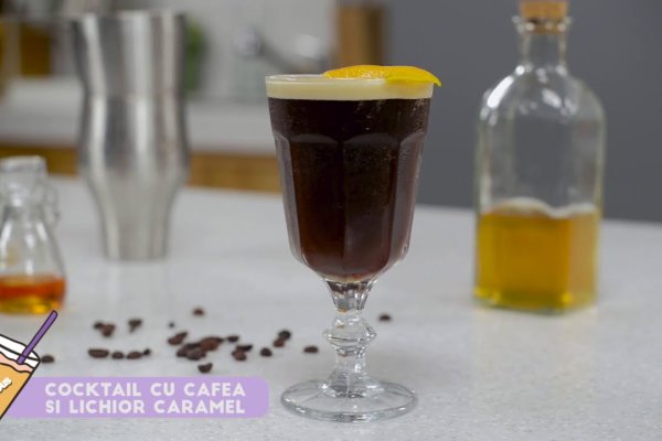 Cocktail cu cafea si lichior caramel