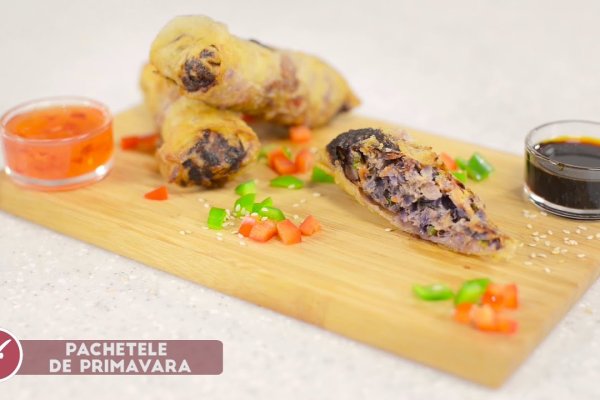 Pachetele de primavara cu carne tocata de porc si legume