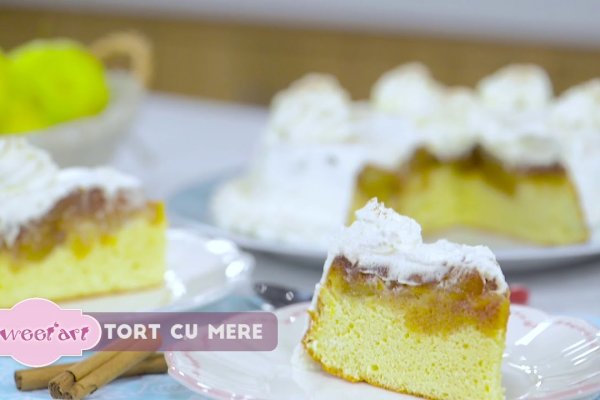 Tort de mere insiropat cu zahar ars