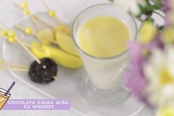 Ciocolata alba calda cu whiskey