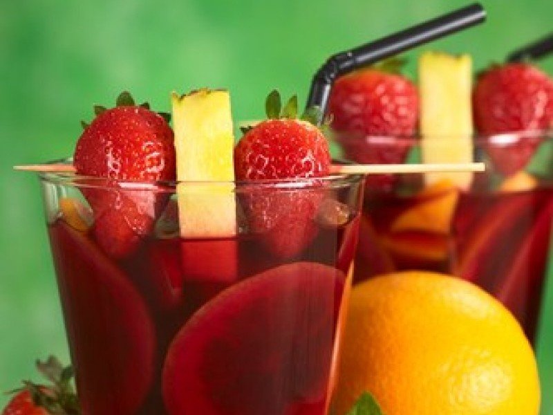 Sangria aromata cu capsuni