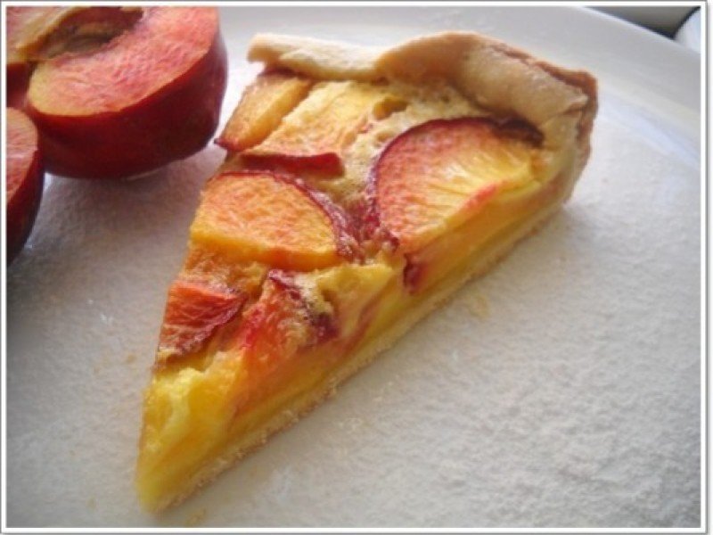 Tarta cu nectarine