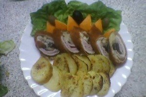 Cordon bleu cu ciuperci si cartofi cu rozmarin