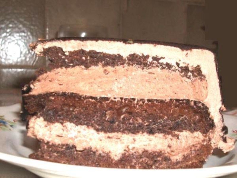 Tort glazurat cu crema de ciocolata