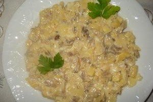 Salata de ciuperci cu usturoi si maioneza