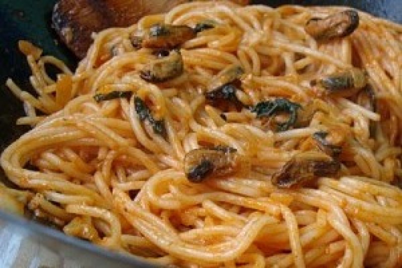 Spaghette cu midii