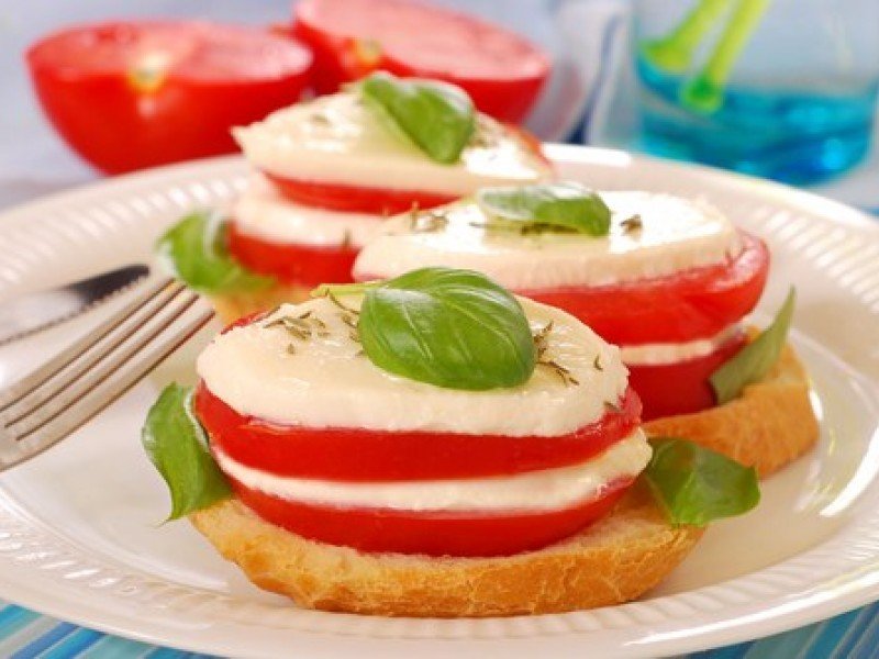 Sandwich caprese