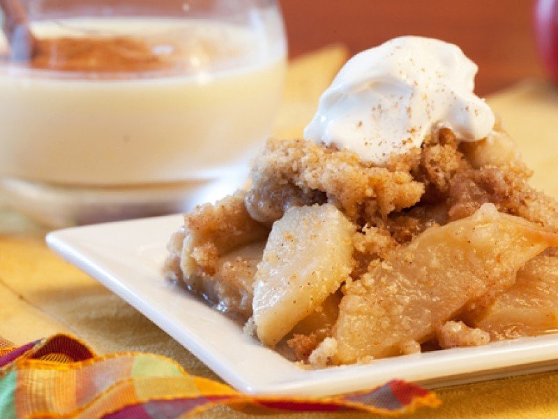 Desert crocant cu piersici si mascarpone (crumble)