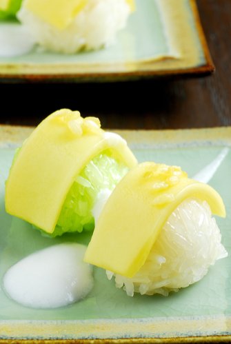 Orez lipicios cu mango - desert thailandez