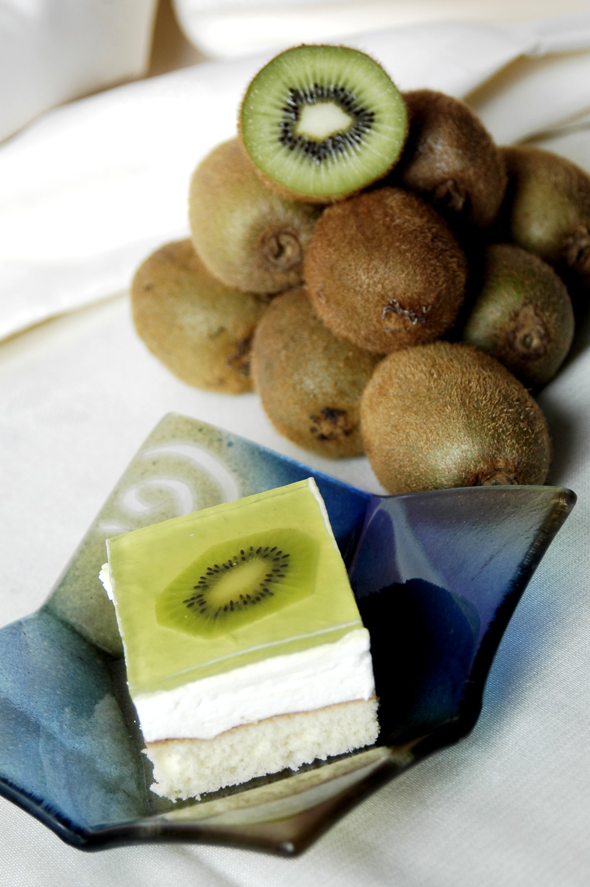 Prajitura fina cu crema si kiwi