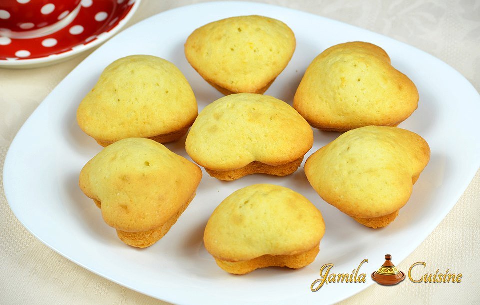 Madeleines simple (reteta video)