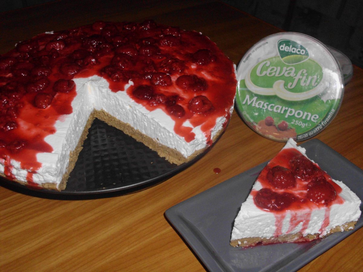 Cheesecake cu zmeura