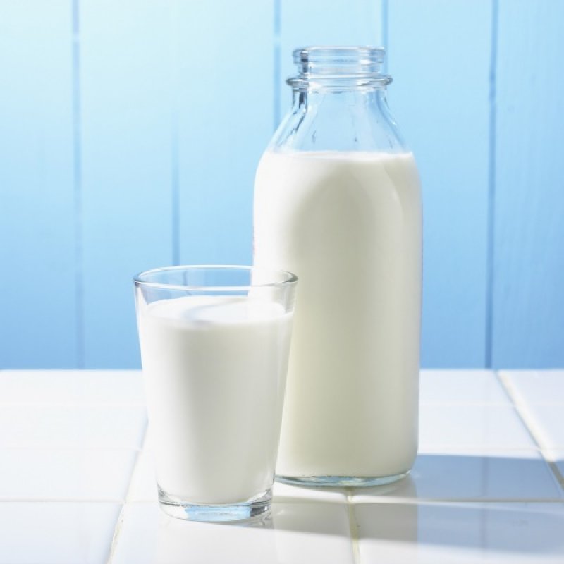 5 motive pentru care e bine sa bei lapte