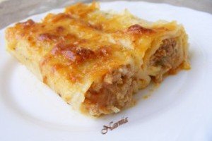 Cannelloni cu carne si sos bechamel