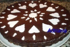 Tarta de cacao umpluta cu urda