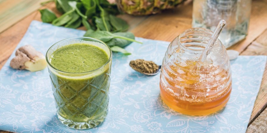 Smoothie mic dejun cu aloe vera si pudra de canepa