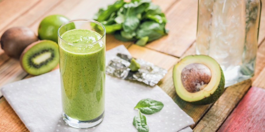 Smoothie cu avocado si wasabi