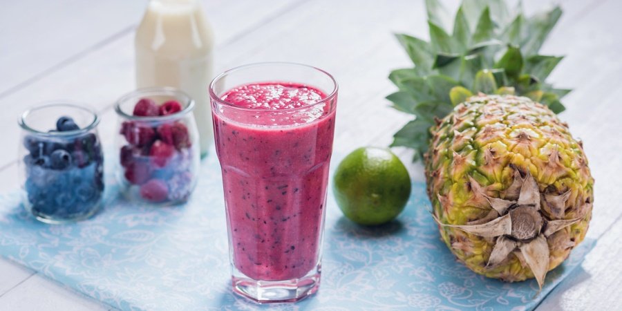 Smoothie cu fructe de padure