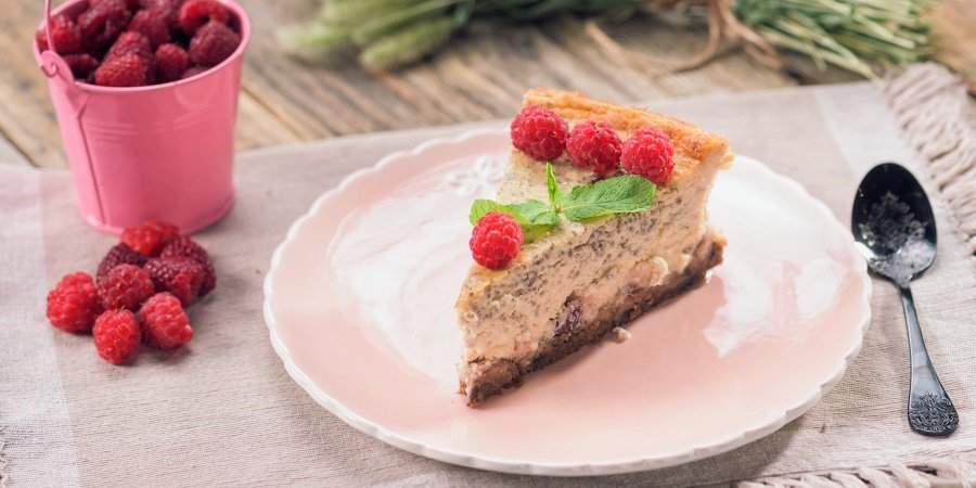 Cheesecake cu chia si merisoare