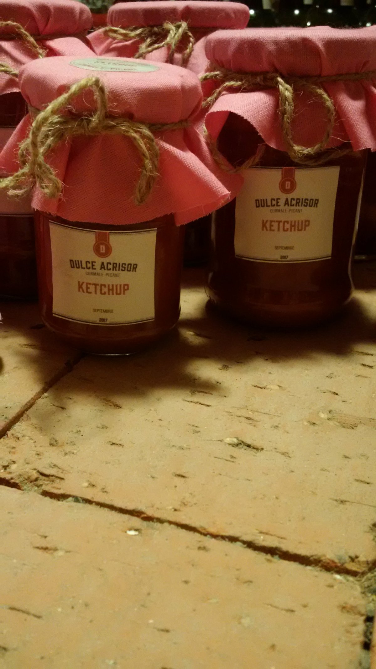 Ketchup dulce acrisor