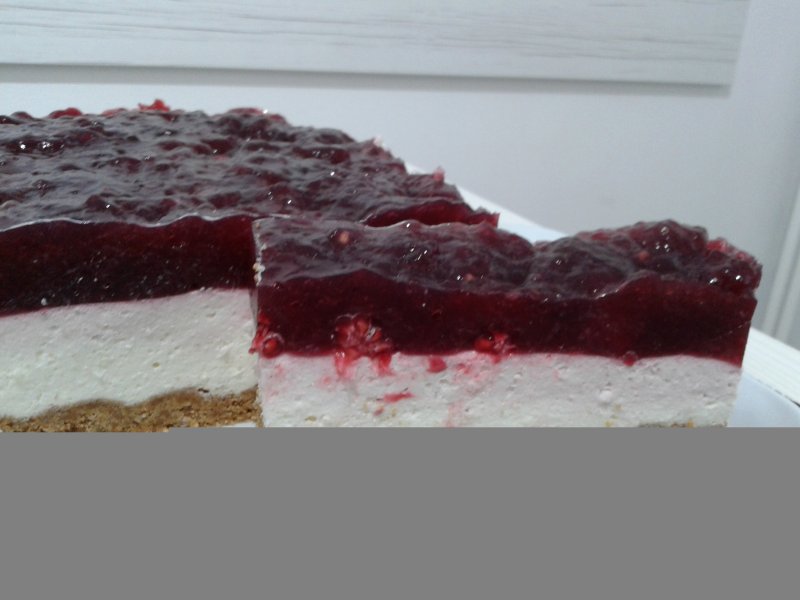 Cheesecake cu zmeura
