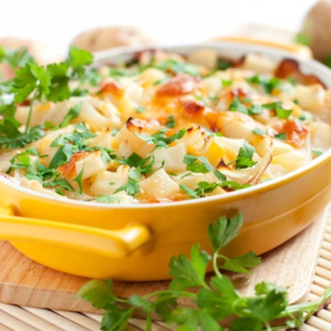 Ghiveci de legume cu fasole boabe la cuptor
