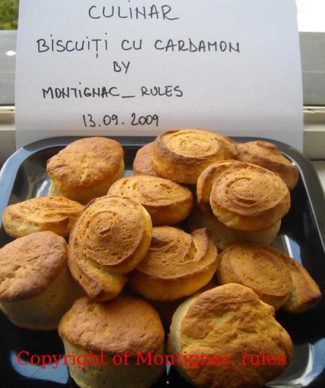 Biscuiti cu cardamon