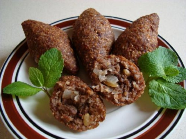 Kibbe (chiftele)  prajit