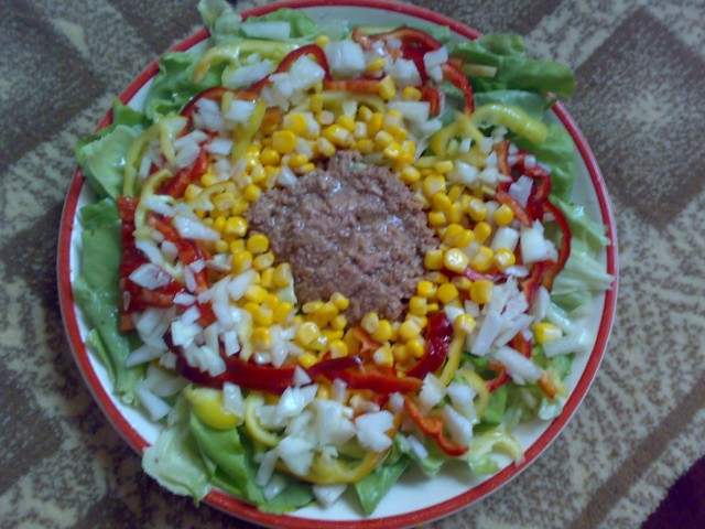 Salata multicolora