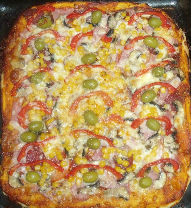 Pizza cu de toate