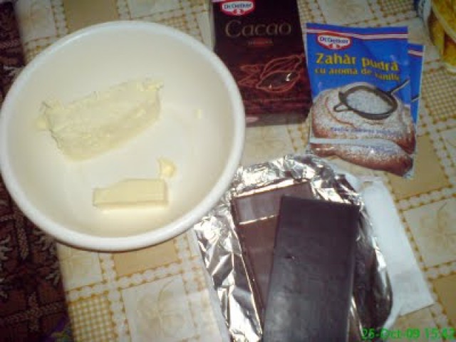 Tort de ciocolata