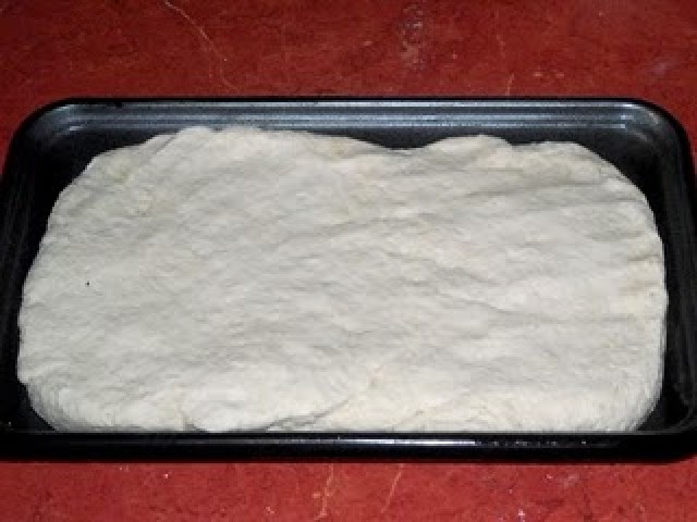 Paine de casa in tava
