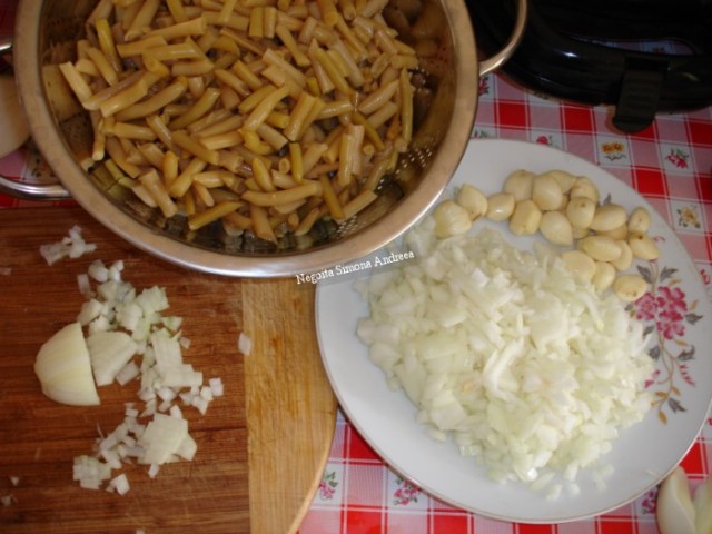 Salata de fasole galbena