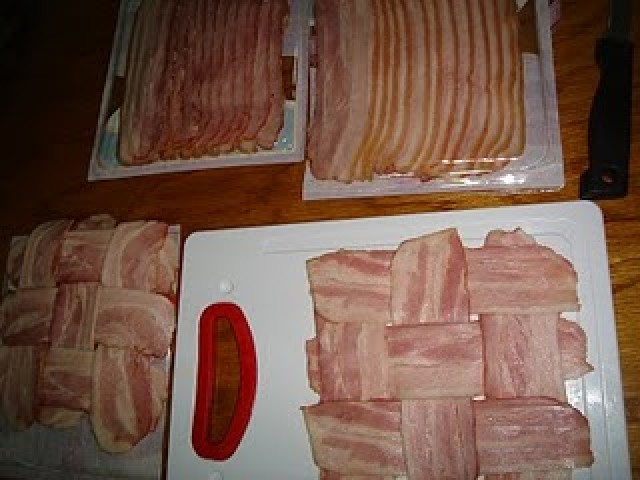 Spata de porc cu bacon impletit