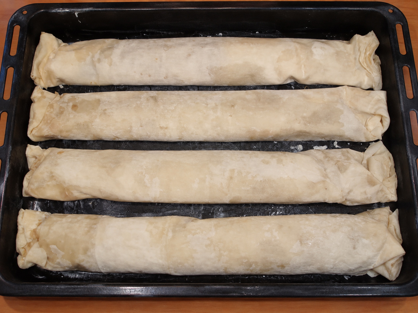 Strudel cu mere si nuca