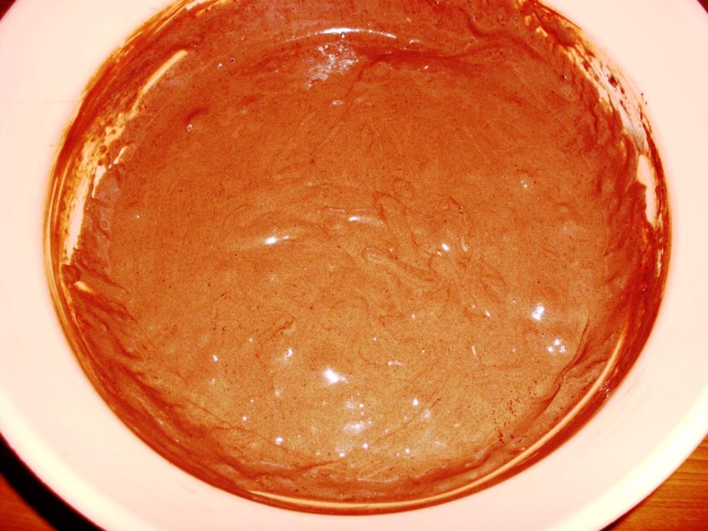 Tort cu ciocolata si capsuni
