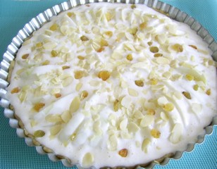 Tarta delicioasa cu pere si migdale