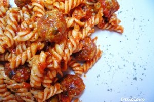 Fusilli cu bilute de carne tocata