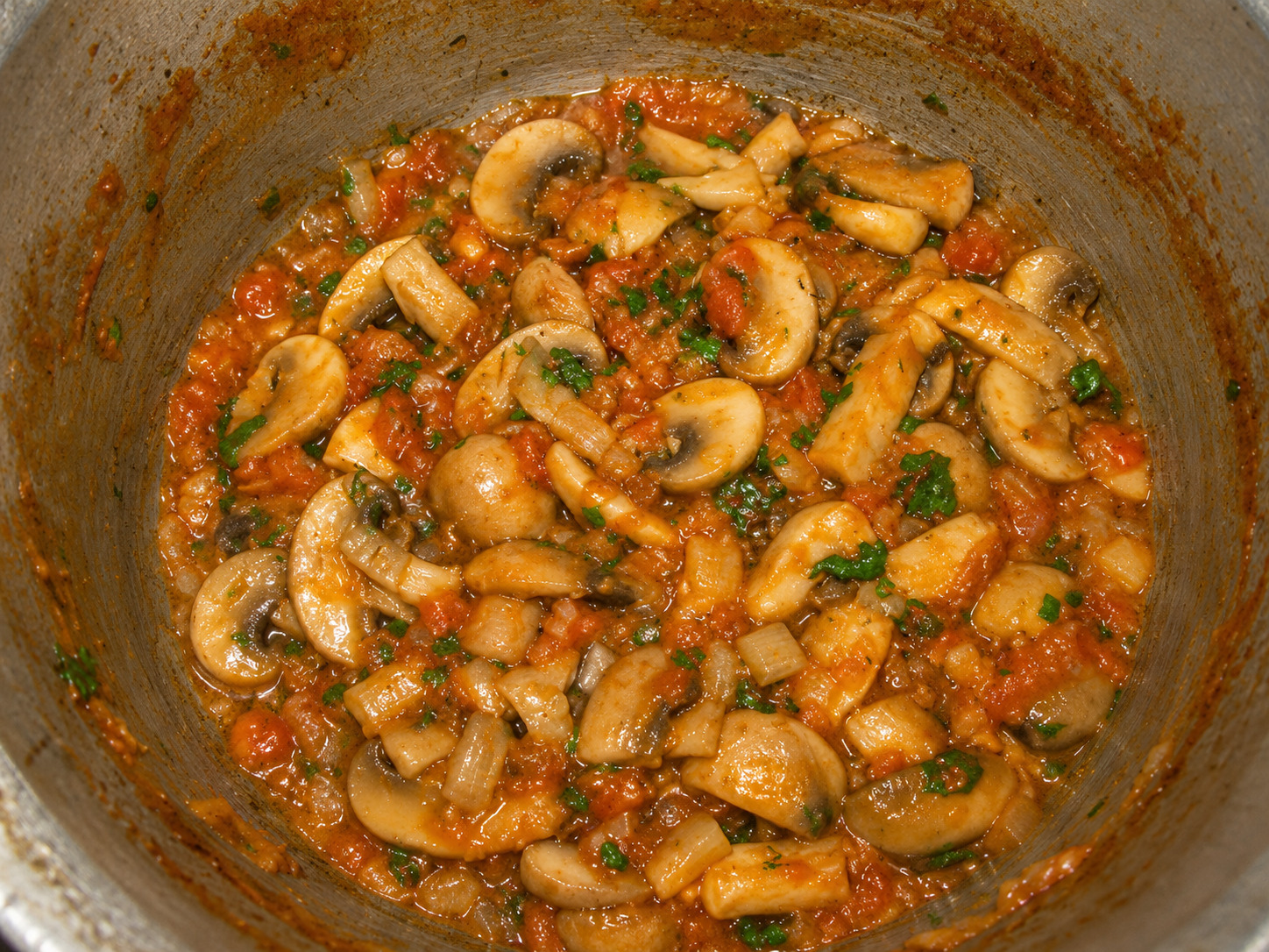 Tocanita delicioasa de ciuperci