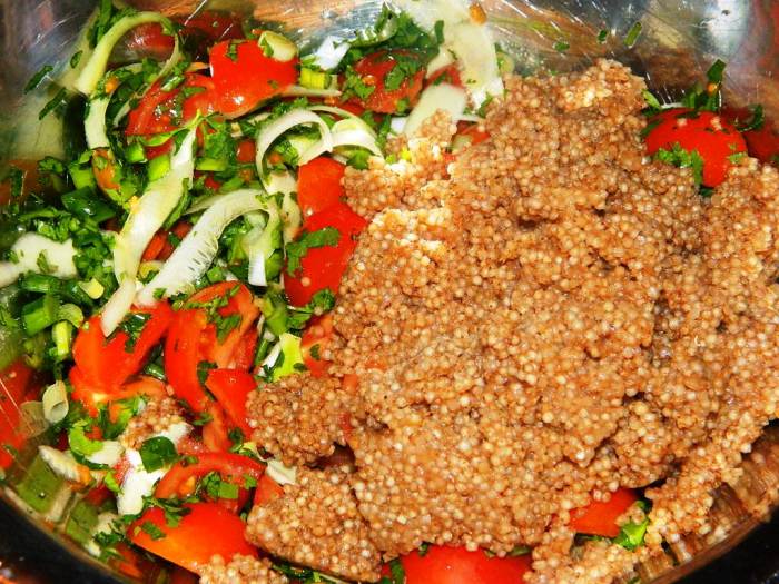 Salata de quinoa cu legume