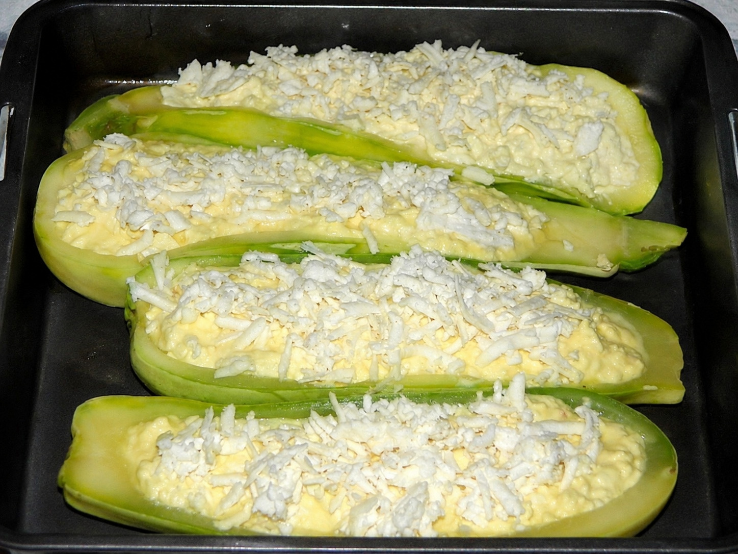 Dovlecei deliciosi cu branza si smantana