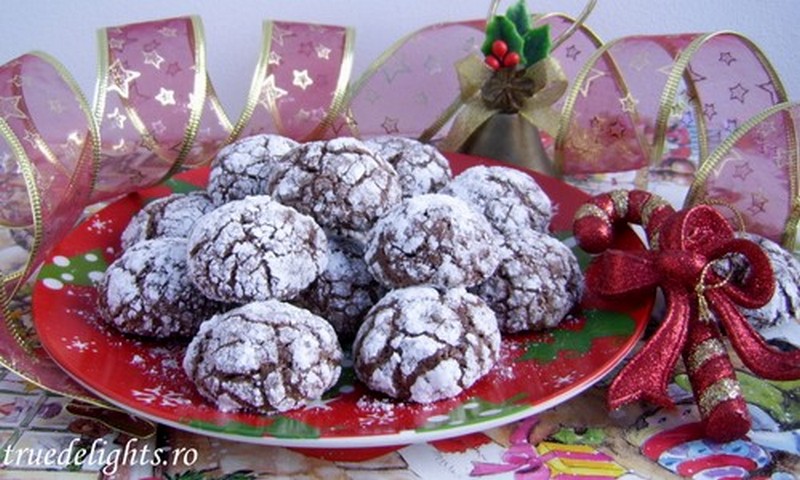 Chocolate crinkles