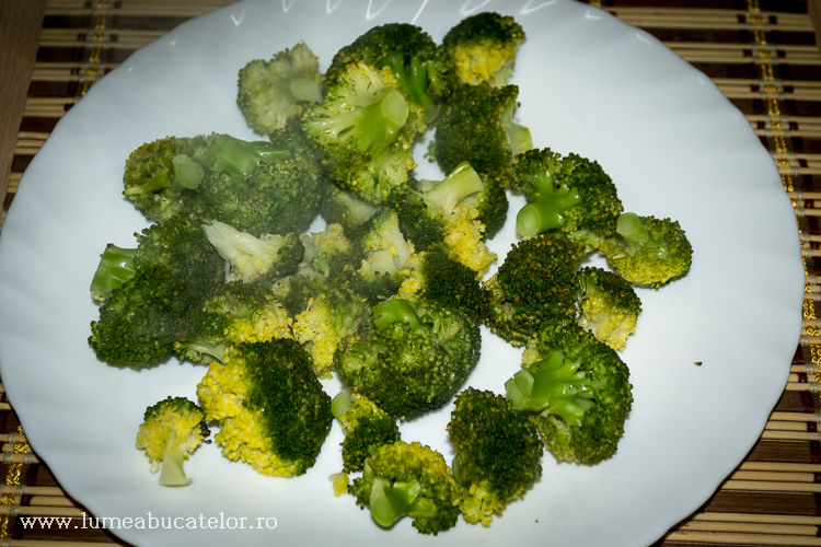 Broccoli cu ardei capia si sos asiatic