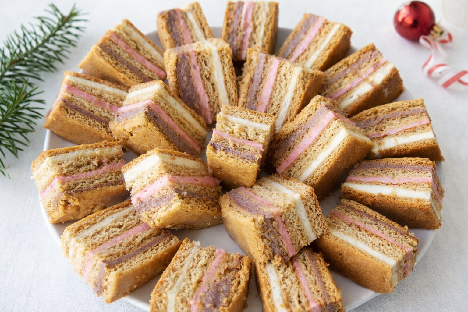 Prajitura mozaic cu foi de miere