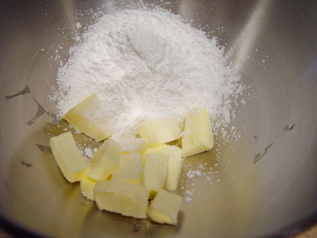 Tort cu crema de branza si ciocolata