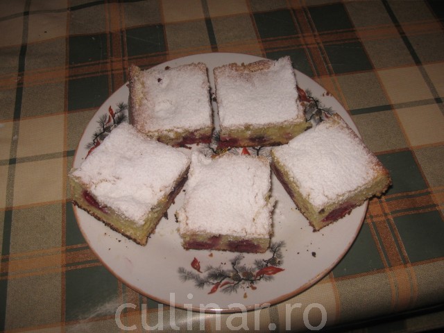 Tarta cu fructe (visine)