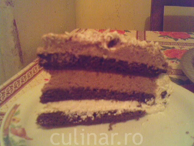 Tort alb-negru