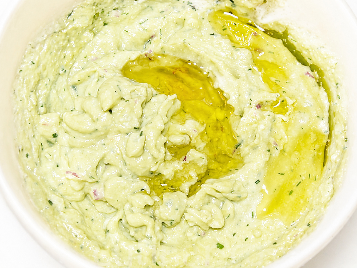 Pasta de avocado cu ou
